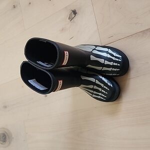Hunter Skeleton Boots
